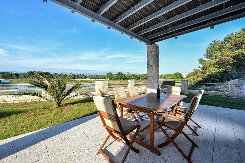 Amazing Villa Ele Затон Экстерьер фото